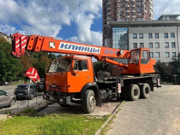Автокран Клинци 25 тонн