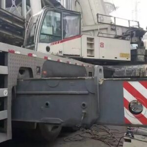 Пятиосный кран Терекс Демаг 110т вид сбоку