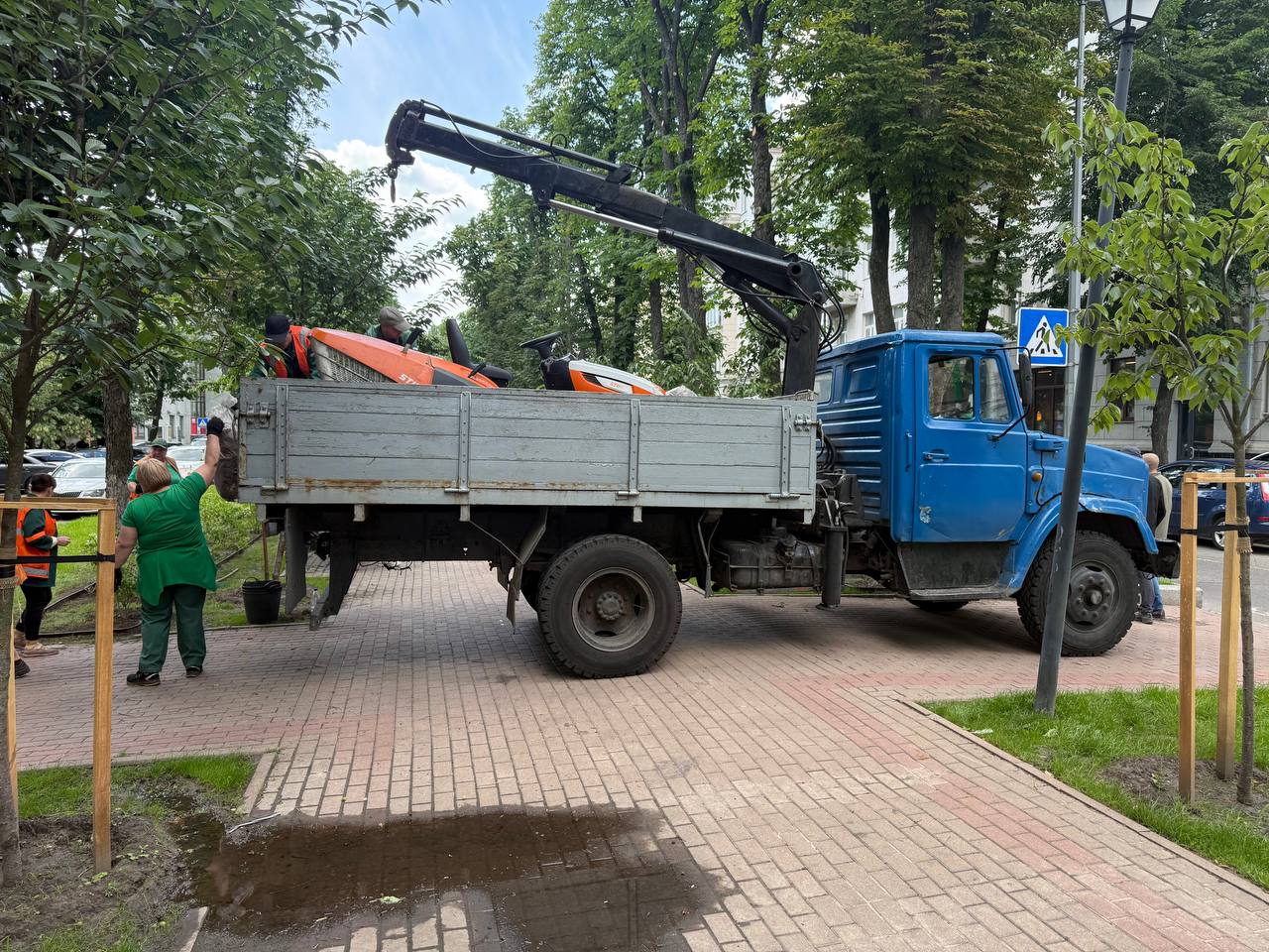 ЗИЛ-4331
